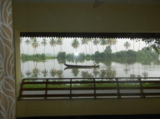 Manor Back Water Resort Kumarakom Exterior photo